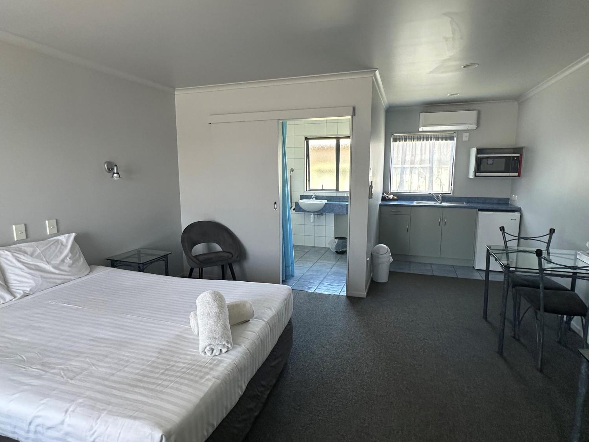 אופוטיקי Eastland Pacific Motor Lodge מראה חיצוני תמונה